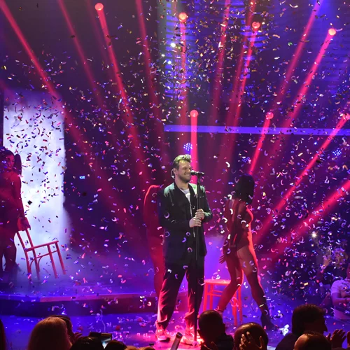 Ο Πάνος Κιάμος επιστρέφει στο "Posidonio"