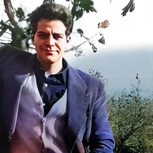 Γιάννης Θεοδωράκης "Ναι… Μπορούμε και Πάλι να Ελπίζουμε"