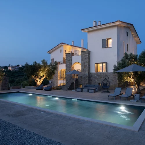 "Modone Villas": Πολυτελής φθινοπωρινή διαμονή στη Μεθώνη