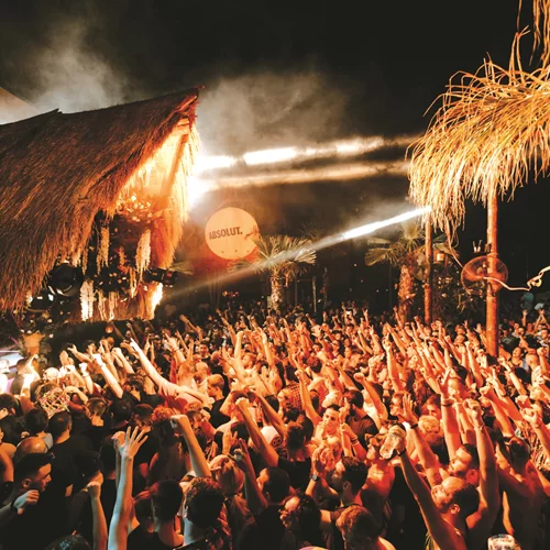 "Bolivar Beach Club": Ένα εκρηκτικό καλοκαίρι για τα 20 χρόνια του