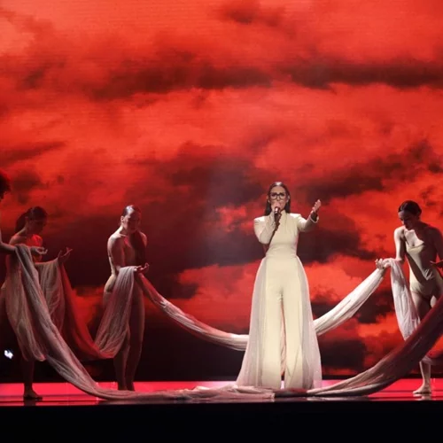 Ποια είναι η Klavdia που θα μας εκπροσωπήσει φέτος στη Eurovision