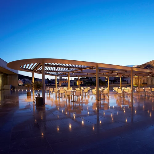 Τσικνοπέμπτη με θέα Ακρόπολη