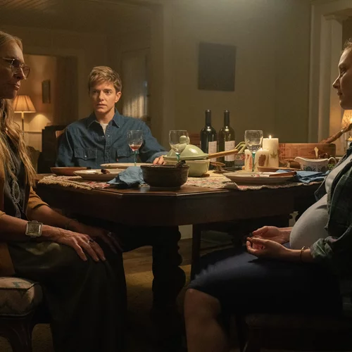 Το 'Wayward' είναι μία ματιά στη σκοτεινή βιομηχανία σωφρονισμού εφήβων