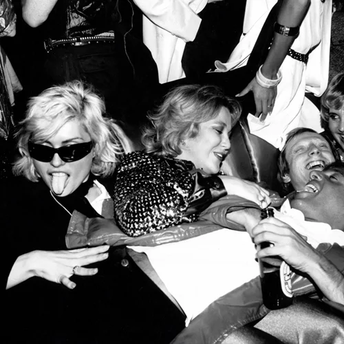 Το "Studio 54" ζωντανεύει ξανά στο "Athenee"