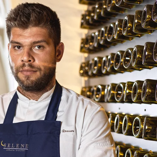 Βασίλης Ρούσσος: Όταν πρωτομπήκα σε κουζίνα μου είπαν "φύγε τώρα που προλαβαίνεις"