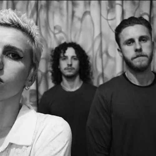 Για τους Frenzee το punk rock είναι οικογενειακή υπόθεση