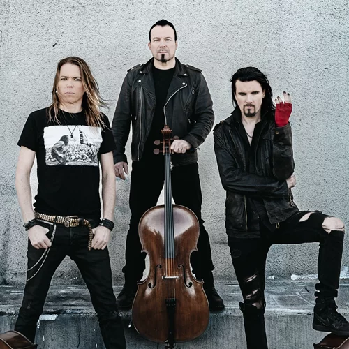 Οι Apocalyptica παίζουν Metallica στον Λυκαβηττό