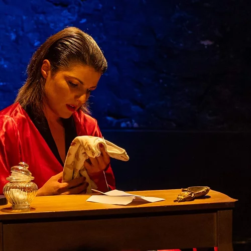 "Το μπορντέλο της Μαντάμ Ρόζας": Μετακομίζει σε νέο θέατρο