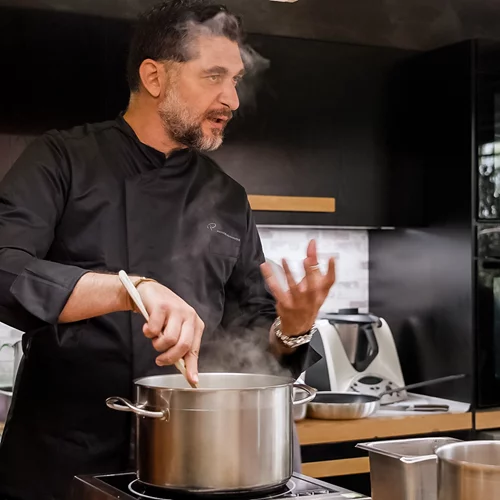 Foodon Academy: Όταν το πάθος για τη μαγειρική αλλάζει ζωές