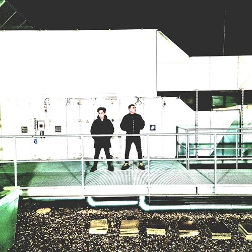 She Past Away: "Ο καλλιτέχνης ως πολιτική φιγούρα είναι ο άνθρωπος που εκφράζει την καρδιά του"