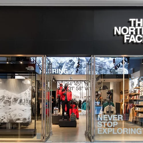 Χριστούγεννα με περιπέτεια : Η The North Face μετατρέπει το shopping σε εμπειρία
