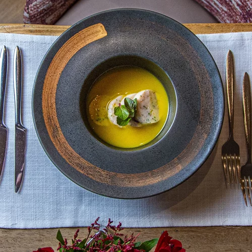 Αστεράτος ψαροζωμός κακαβιάς με γεύση Θάσου που θα θυμόμαστε για καιρό