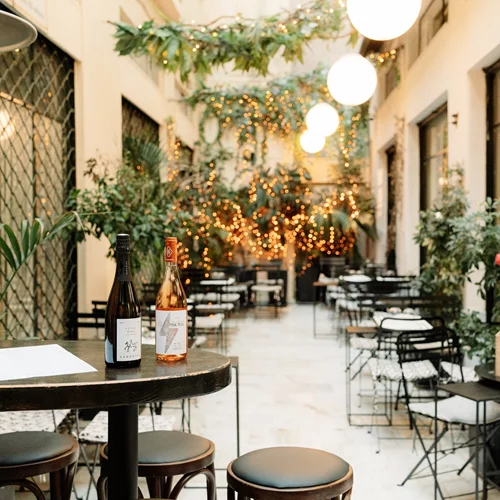 Το "Psyche Wine Bar" κλείνει δύο χρόνια και το γιορτάζει