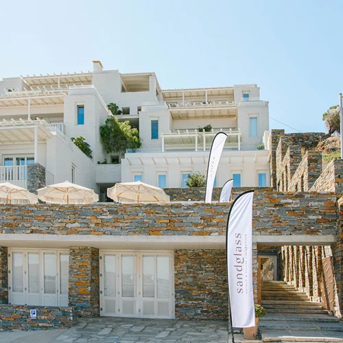 Θα δίναμε γη και ύδωρ για να βυθιστούμε ξανά στη μαγεία του "Ydor Hotel & Spa" στην Τζια