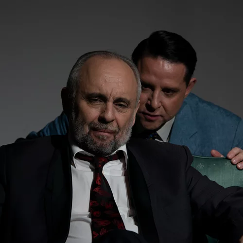 Παρατείνεται το "Σλουθ" και μετά το Πάσχα