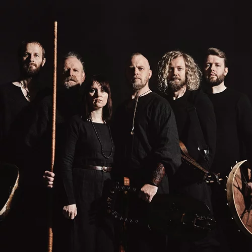 Wardruna: Κρουστά από ελαφοκόκκαλο, αρχέγονα, ακατάληπτα λόγια και διεθνή sold out