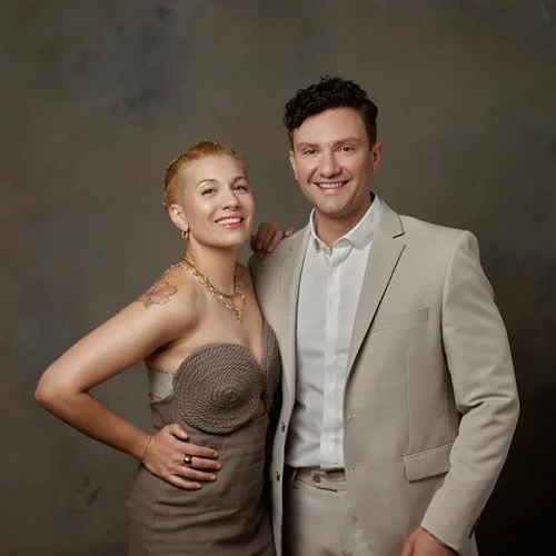 H Πέννυ Μπαλτατζή συναντά τον Σταύρο Σαλαμπασόπουλο στο Κηποθέατρο Παπάγου