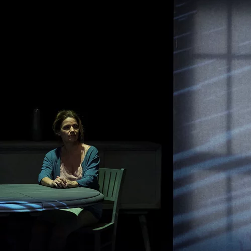 Έξι καλλιτέχνες αποχαιρετούν τη χρονιά που φεύγει και καλωσορίζουν τη νέα