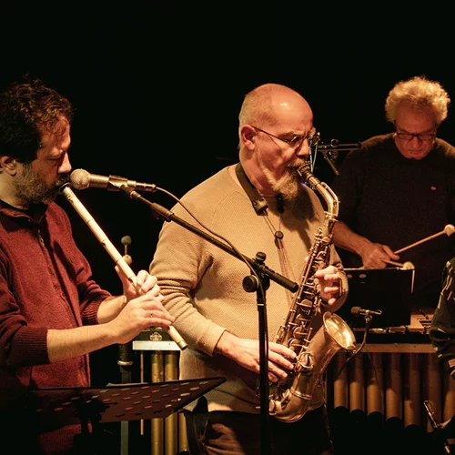 Barakos Orchestra: Δώδεκα μουσικοί τιμούν τον πρωτοπόρο της ελληνικής τζαζ