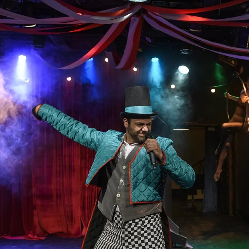 Η νύχτα των μυστικών