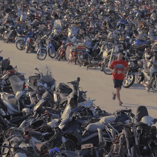 Φεστιβάλ Ντοκιμαντέρ Θεσσαλονίκης 2022: Οι συγκινητικοί "Γάμοι της Τήλου" και ένας working class "Χειροπαλαιστής"