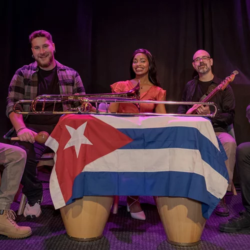 La Tarea: Μια βραδιά γεμάτη αυθεντική λατινοαμερικάνικη μουσική στο Theatre of the No