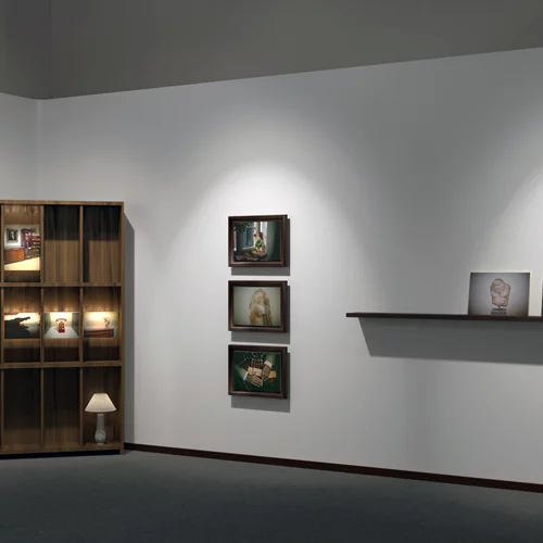 Η φωτογραφική έκθεση του Γιάννη Χατζηασλάνη μας ξεναγεί σε μουσεία της Αττικής