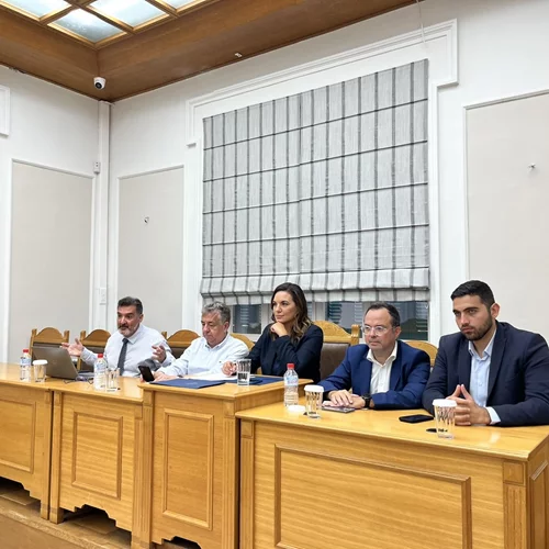 Υπουργείο Τουρισμού: Η Όλγα Κεφαλογιάννη στην Κρήτη | Έργα υποδομών που τονώνουν οικονομία και τουρισμό