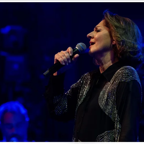 Μαργαρίτα Ζορμπαλά: Θερμά χειροκροτήματα στο κατάμεστο "Άλσος", για μια υπέροχη τραγουδίστρια