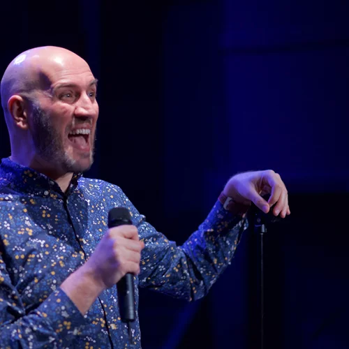 Η "Καφρόκρεμα" του Δημήτρη Δημόπουλου για μια τελευταία παράσταση