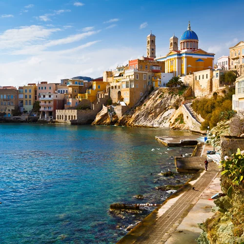 Σύρος: Ανακαλύπτοντας από την αρχή την Παλιά Αγορά της Ερμούπολης