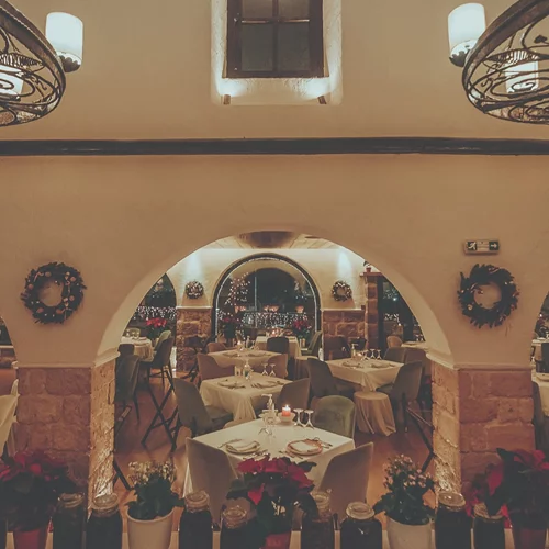 "Ελαίας Γη": Fine dining με αέρα γιορτής και την Αθήνα πιάτο