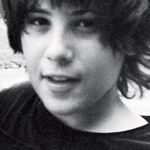 Ένα αγόρι τριάντα χρονών