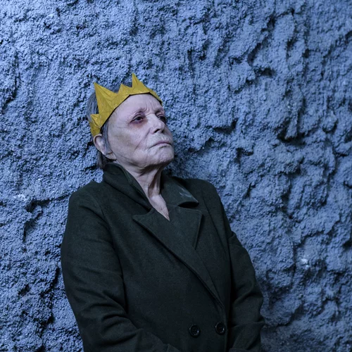 Μπέττυ Αρβανίτη: "Για να παίξεις τον Ληρ, πρέπει να έχεις μυριστεί λίγο τα γηρατειά και το θάνατο"