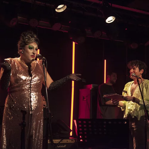 Τα Καλογεράκια επιστρέφουν στον Σταυρό του Νότου