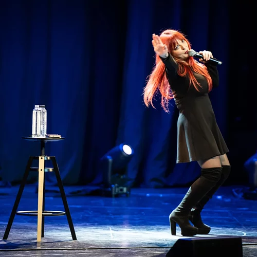 "Και τι έλεγα;": Η Χρύσα Κατσαρίνη με νέο stand up comedy σόλο