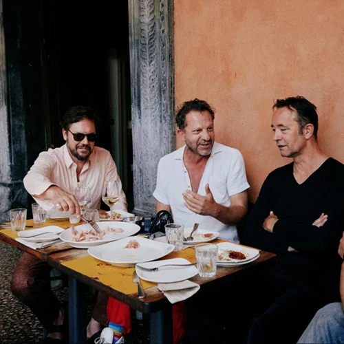 Η συναυλία των dEUS μεταφέρεται σε νέα ημερομηνία και νέο χώρο