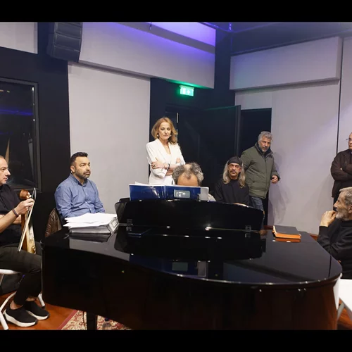 Πώς ο Σταύρος Ξαρχάκος ενώνει τον Πόντο με την Κρήτη;