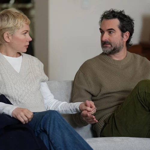 Οι φρέσκιες επιλογές του μήνα στο Disney+