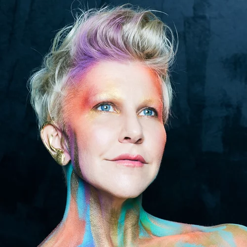 Η αθηναϊκή "Εδέμ" της Τζόις ΝτιΝτονάτο