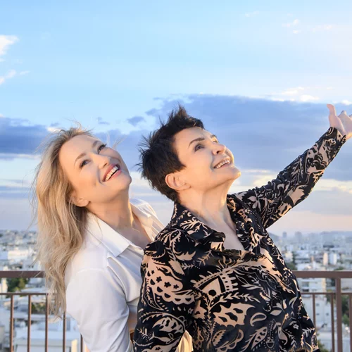 Η Κατιάνα Μπαλανίκα και η Ιωάννα Ασημακόπουλου πρωταγωνιστούν στο "Δυο γυναίκες χορεύουν"