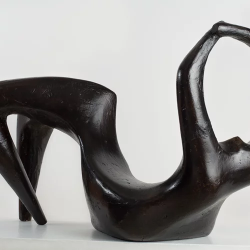 "Σώματα από ύλη, πνεύμα και χρόνο": Έκθεση γλυπτικής του Βασίλη Νικολάου με έργα από το 1982 έως το 2023