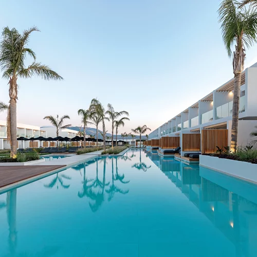 "D’ Andrea Lagoon": Ένα κόσμημα υψηλής αισθητικής και πολυτέλειας στο νησί του Ιπποκράτη