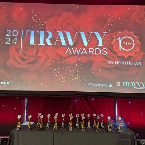 Ελλάδα - ΕΟΤ: "Χρυσοί" νικητές στα αμερικανικά τουριστικά βραβεία Travvy Awards 2024