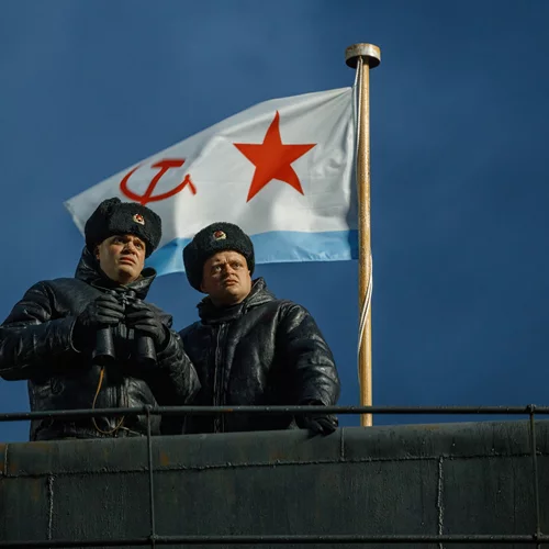 "Ουίσκι με Πάγο": η νέα κωμική σειρά της Disney+ για τον Ψυχρό Πόλεμο (trailer)