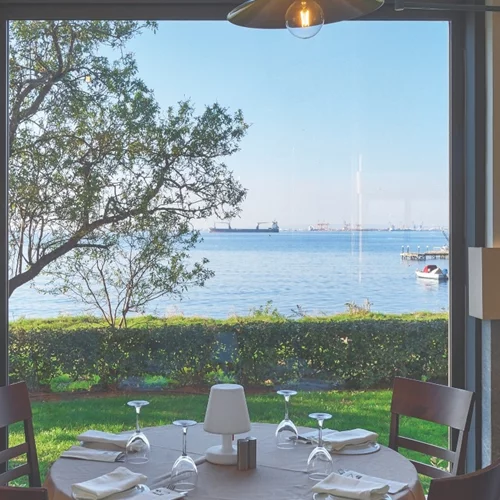 ''Νέα Διαγώνιος''