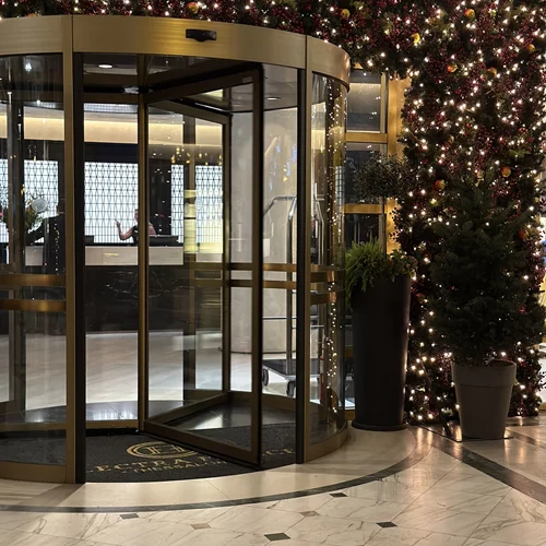 "Electra Palace Thessaloniki": Γιορτές με την αίγλη του κλασικού