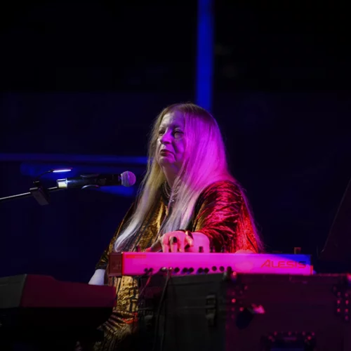 "9 Στο Φως": Η δισκογραφική επιστροφή της Λένας Πλάτωνος μαζί με τον Νίκο Μωραΐτη