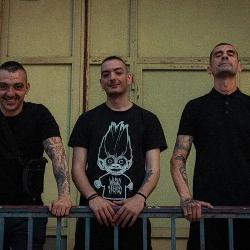 Οι Χατ Τρικ καταλαμβάνουν το Δημοτικό Θέατρο Λυκαβηττού