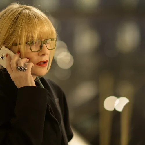 Η Ιζαμπέλ Ιπέρ μάς μιλά αποκλειστικά για όλους και για όλα